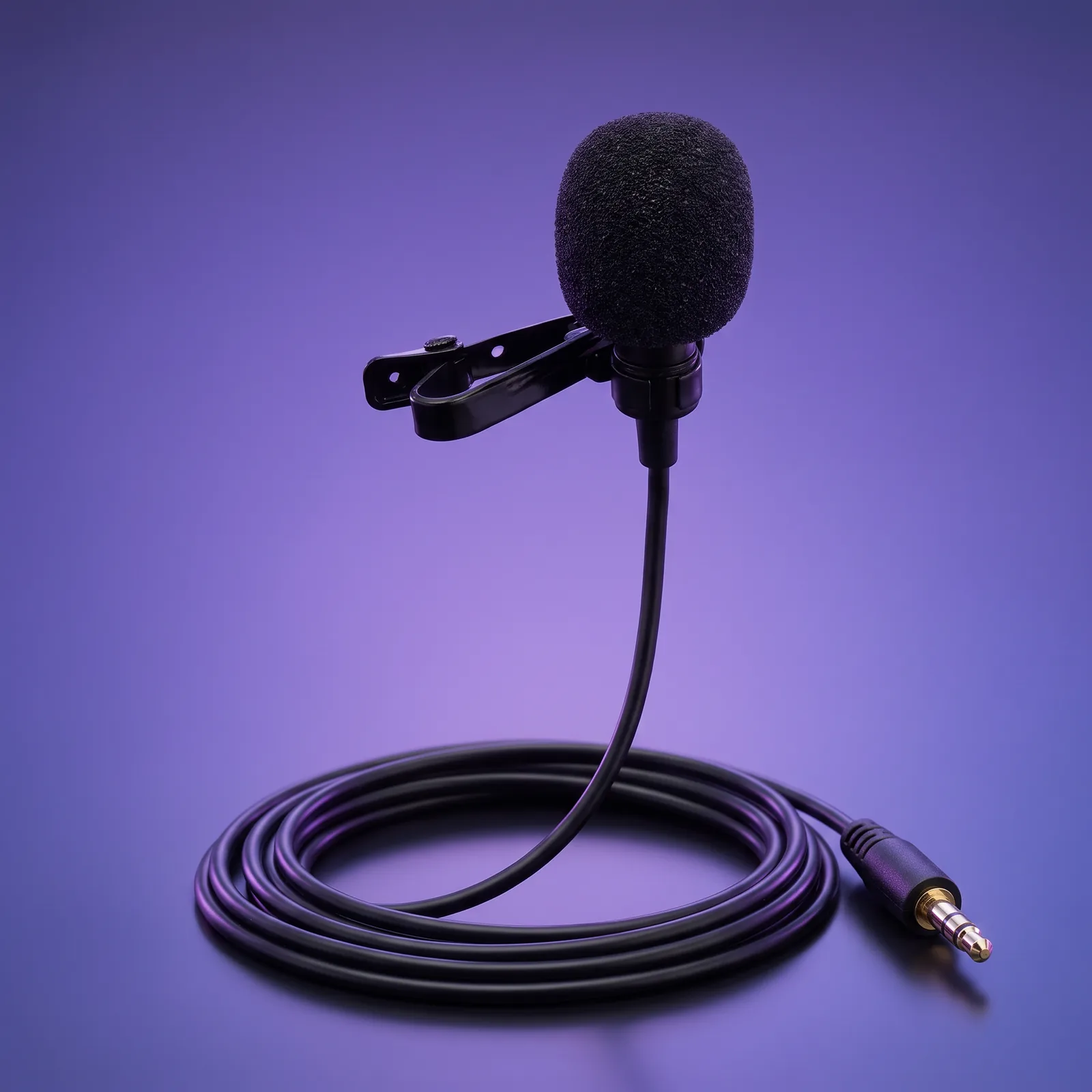 TRUETAM L1 with its long, coiled cable